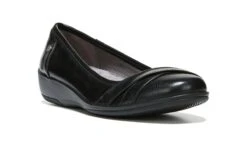 LIFE Women's I-Loyal Medium/Wide Flat