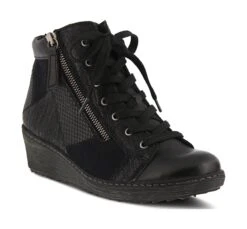 Women's Lilou Lace Up Bootie